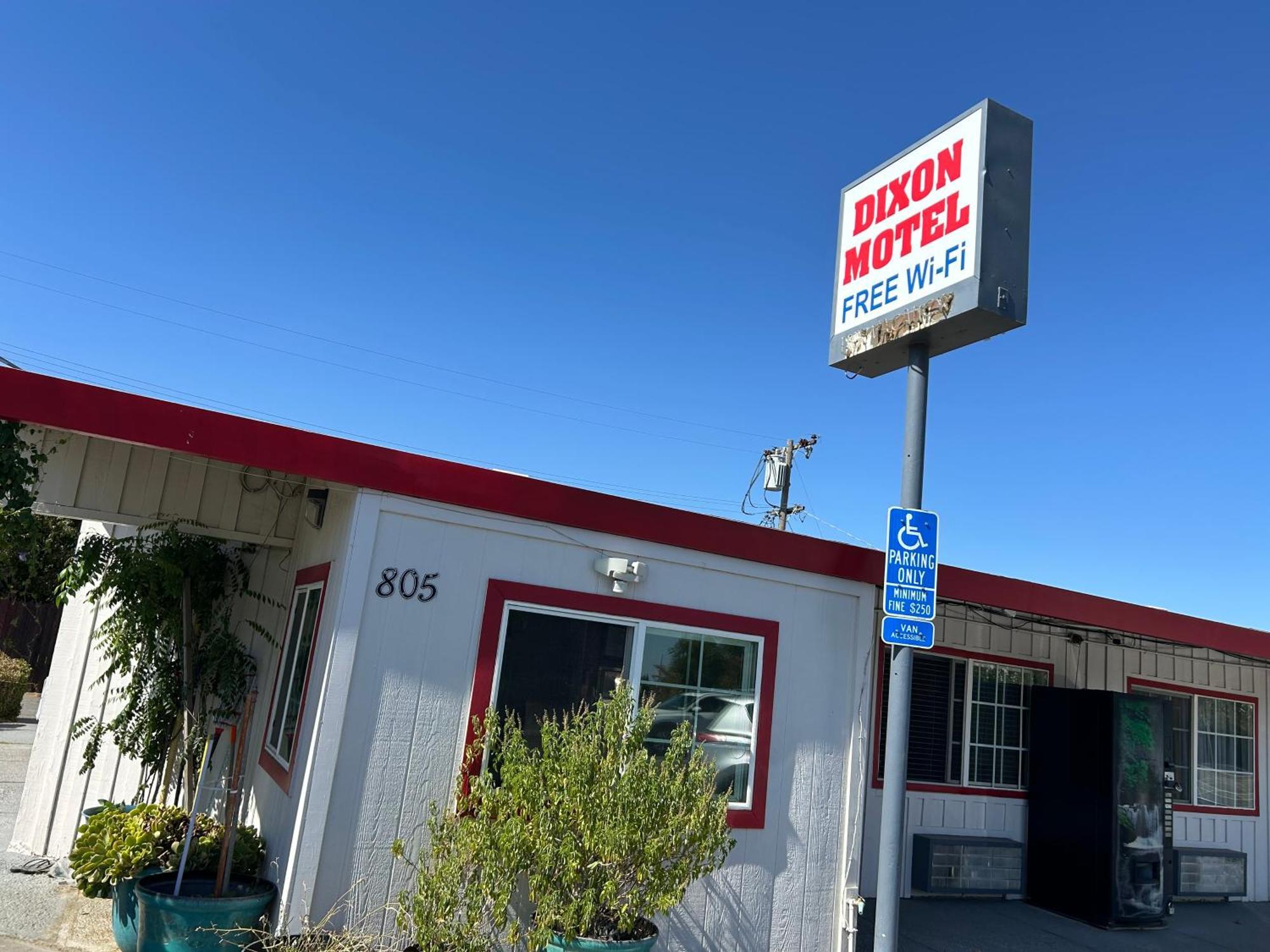 Dixon Motel エクステリア 写真